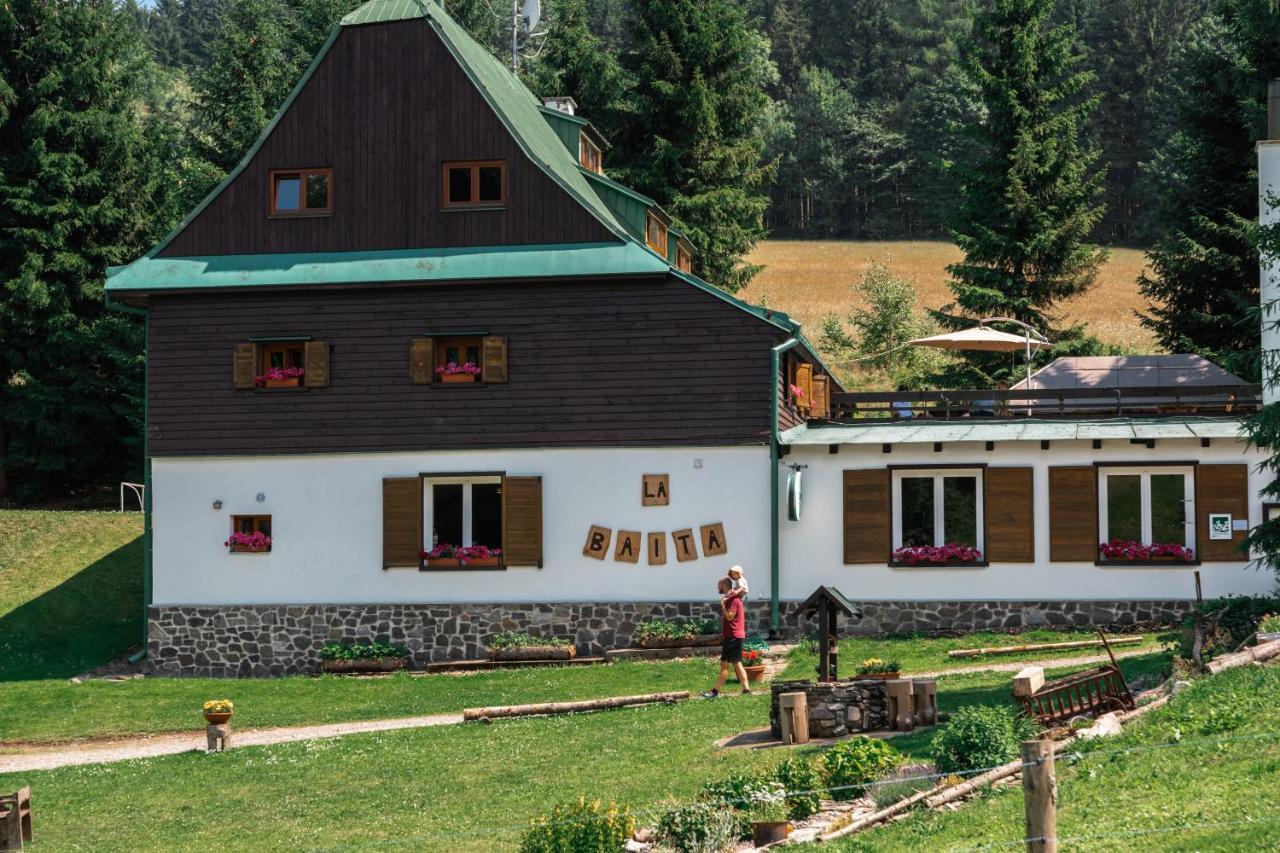 Penzion La Baita Branná Zewnętrze zdjęcie